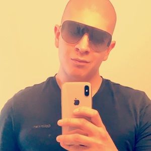 Meet your Posher, Manuel